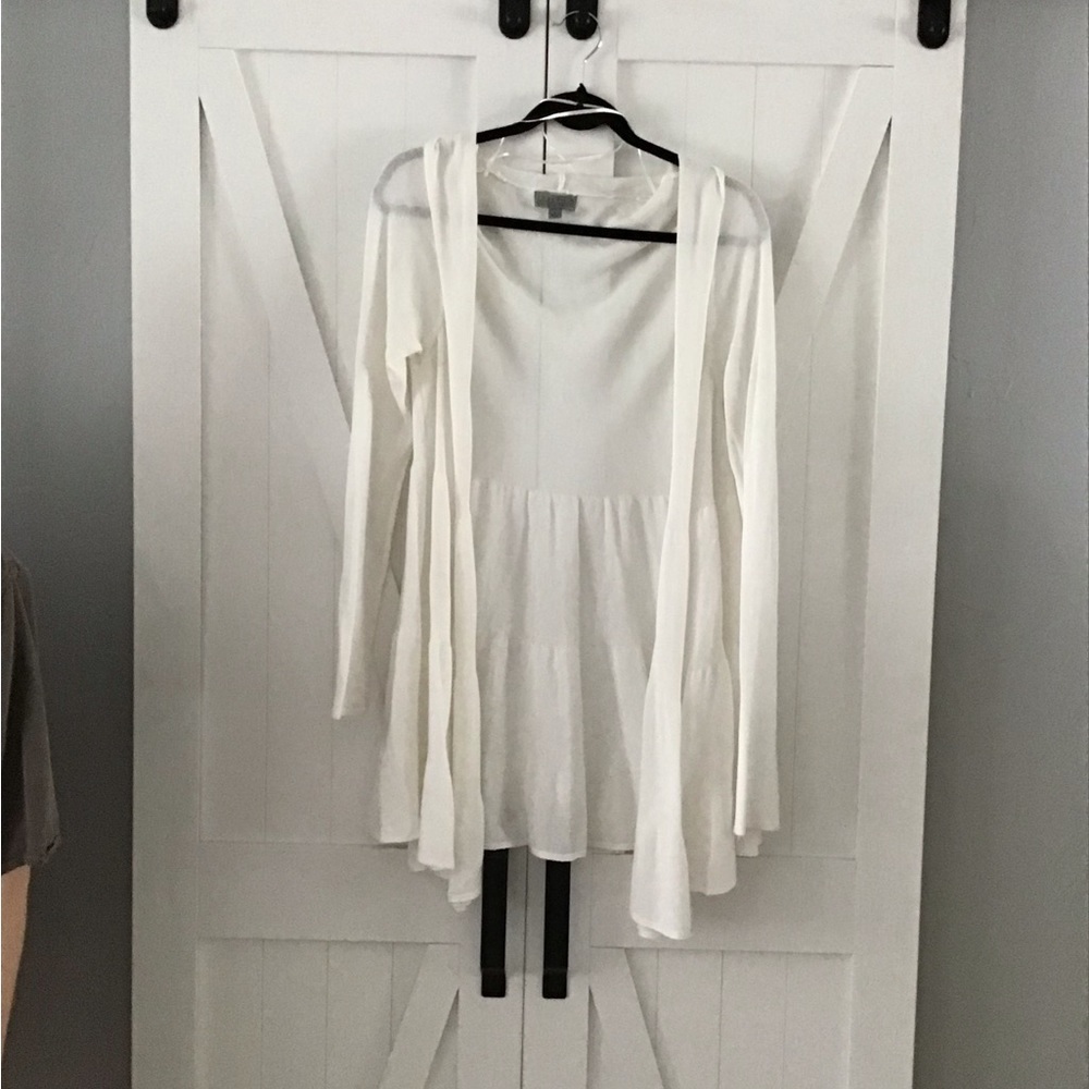 Joseph A. Rayon Tiered Open front cardigan. Size Small